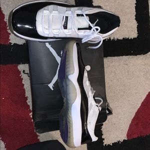 Air Jordan 11 size 8.5 (NEVER WORN)